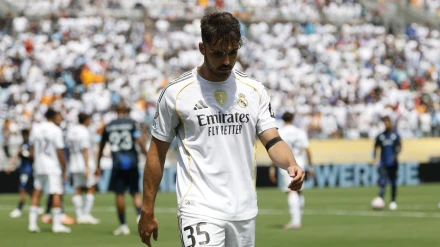 Raúl Asencio, tras su expulsión ante el Pachuca