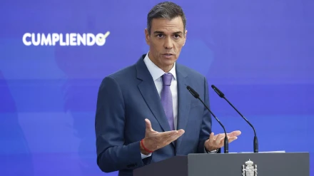 El presidente del Gobierno, Pedro Sánchez durante una rueda de prensa este lunes en el Palacio de la Moncloa