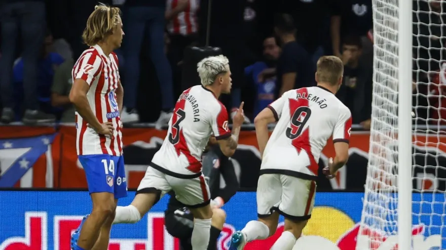 Chavarría celebra su golazo ante el Atlético