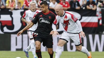 Isi Palazón y Alexis Sánchez, en el Rayo Vallecano - Sevilla