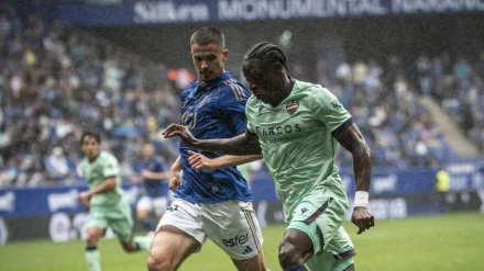 Etta Eyong y Leander Dendoncker