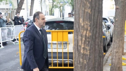 El exministro de transporte José Luis Ábalos llega al Tribunal Supremo para declarar como investigado, a 15 de octubre de 2025, en Madrid (España). Ábalos está citado a raíz de la información recabada en el último informe de la Unidad Central Operativa (UCO) de la Guardia Civil sobre su situación patrimonial. Además, se rechazó la renuncia del exministro a su defensa legal, por su obligación de acudir acompañado, y se revisan las medidas cautelares.Eduardo Parra / Europa Press15 OCTUBRE 2025;PIXELADA