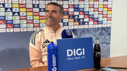 Luis Carrión en sala de prensa de El Requexón