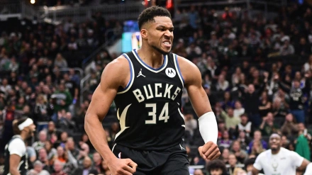 Antetokounmpo destrozó a los Bulls con una actuación estratosférica en Chicago.