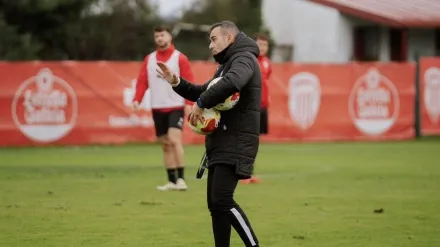 Yago Iglesias en un entrenamiento con el Lugo esta temporada