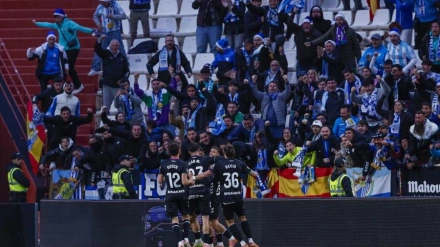 Los jugadores del Málaga celebran un gol ante el Albacete