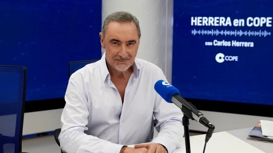 (Foto de ARCHIVO)El piodista Carlos HerreraREMITIDA / HANDOUT por COPEFotografía remitida a medios de comunicación exclusivamente para ilustrar la noticia a la que hace referencia la imagen, y citando la procedencia de la imagen en la firma18/6/2025