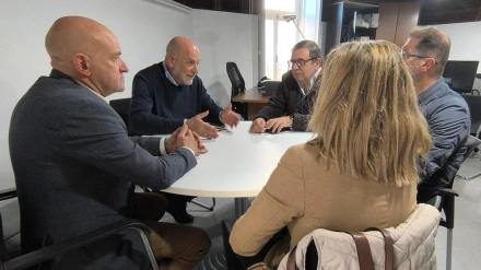 Reunión de Vox con el comité de Sabic