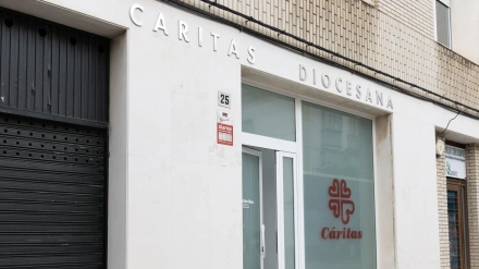 Fachada de las instalaciones de Cáritas de Asidonia-Jerez en calle Corredera