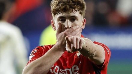 Víctor Muñoz celebra el gol de la victoria de Osasuna contra el Oviedo