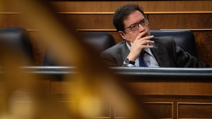 El ministro para la Transformación Digital y de la Función Pública, Óscar López, durante una sesión plenaria en el Congreso