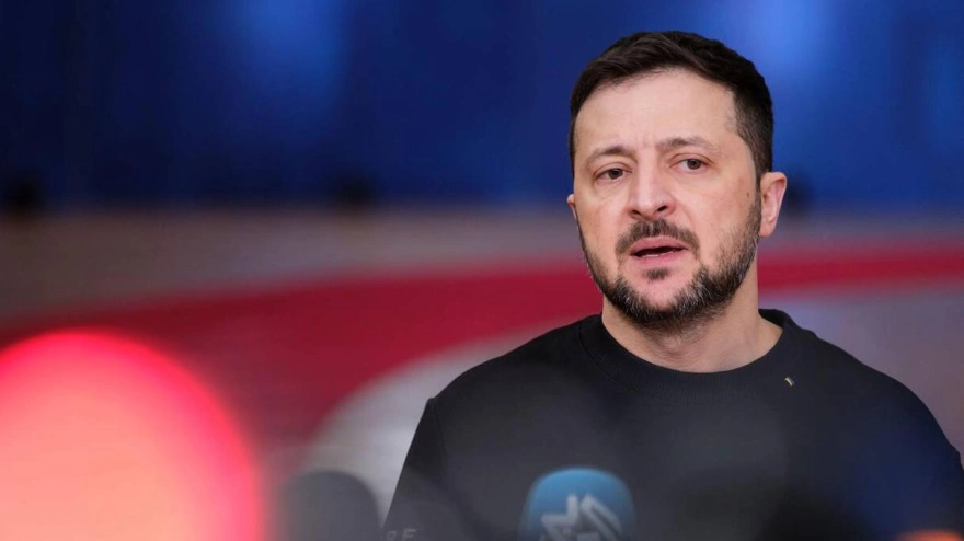 3CMMF95 3CMMF95 Belgium, Brussels, December 19, 2024: Ukrainian President Volodymyr Zelensky addresses the press on the conflict in Ukraine following the Russian inva