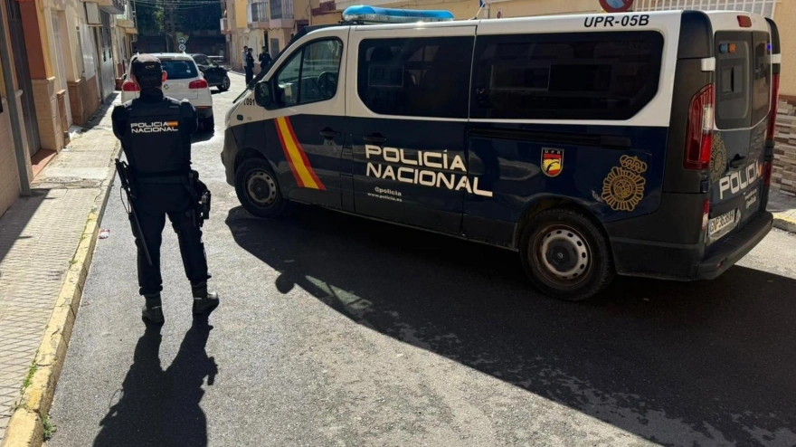 Agente de la Policía Nacional durante un dispositivo. POLICÍA NACIONAL