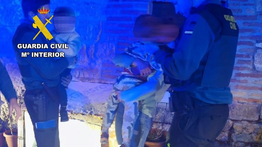 Encuentran sano y salvo a un niño de 3 años desaparecido por la noche en su casa de Villaldemiro (Burgos)