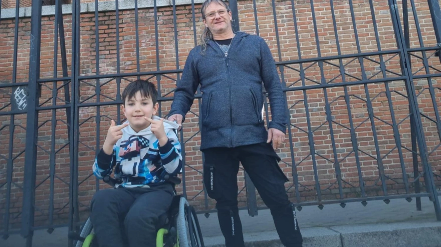 La familia del niño soriano Aren Casas pelea por visibilizar la enfermedad de Perthes para facilitar el diagnóstico