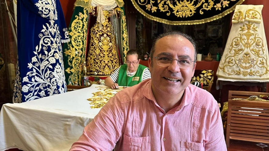 Francisco Perales en su taller