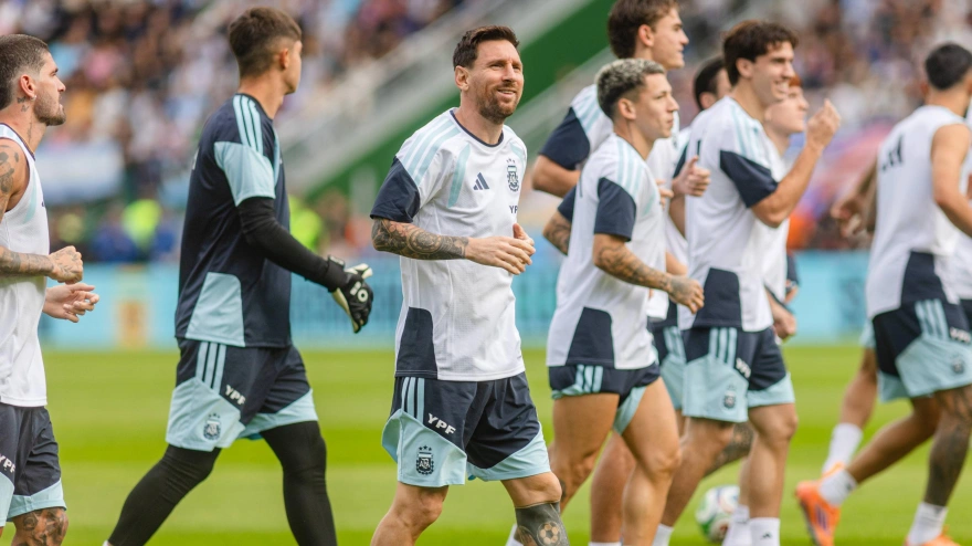 Los jugadores de Argentina durante un entrenamiento en el Martínez Valero (Elche)