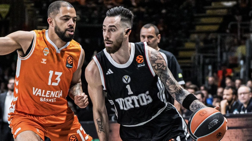 Thompson intenta detener a Vildoza