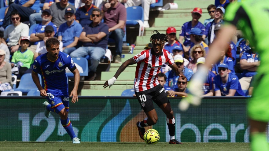 Nico Williams, durante el Getafe-Athletic