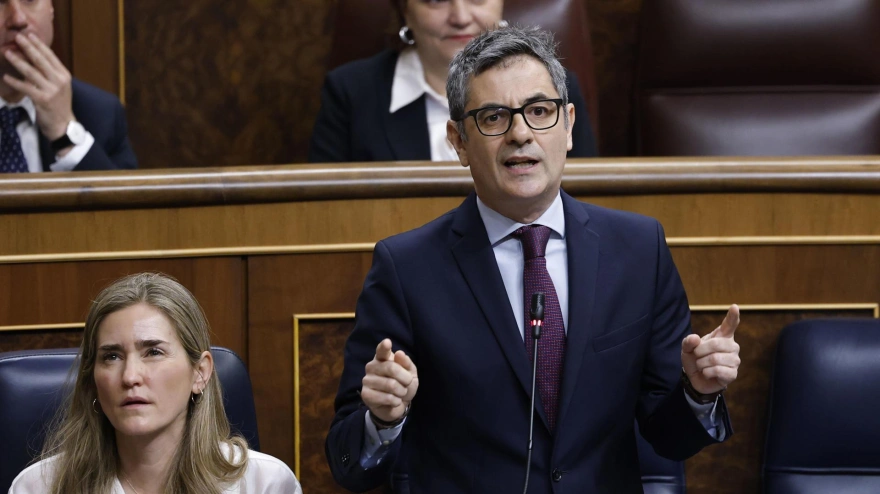 El ministro de Justicia, Presidencia y Relaciones con las Cortes, en la sesión de control al Gobierno que se celebra este miércoles en el Congreso.