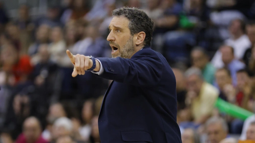 Ibon Navarro durante el partido en Granada