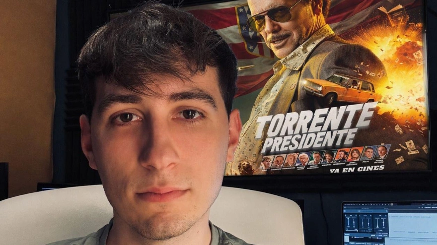 Álvaro Gómez desde el estudio donde crea los sonidos que luego se escucharán en pantalla