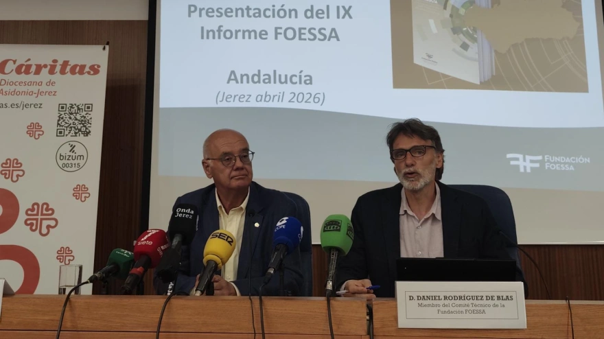 Eugenio Sánchez, director de Cáritas Asidonia-Jerez, junto a Daniel Rodríguez de Blas, del comité técnico de FOESSA