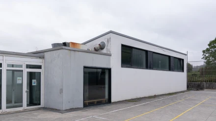 Exterior del gimnasio sobre el que se va a actuar