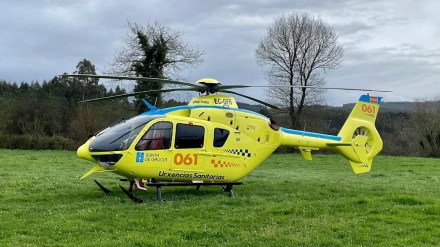 Foto de archivo de un helicóptero de Urxencias Sanitiras de Galicia-061