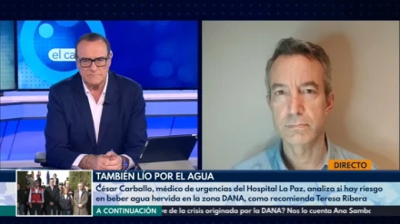 El médico de Urgencias en La Paz César Carballo responde a las dudas sobre el agua embotellada o hervida en 'El Cascabel' de TRECE