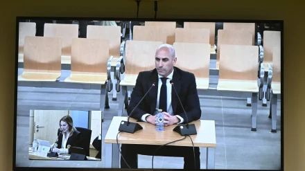 La Fiscal cree que hubo delito en el beso de Luis Rubiales a Jenni Hermoso.