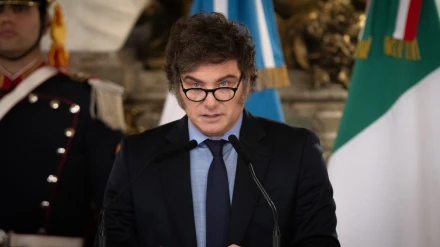 Archivo - 20 November 2024, Argentina, Buenos Aires: Argentine President Javier Milei speaks during a joint press conference with Italian Prime Minister Giorgia Meloni at the government palace. (Best possible quality.) Photo: Cristina Sille/dpa