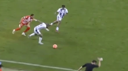 Míchel se enfada con Danjuma después de que este perdiera el balón del empate del Leganés.