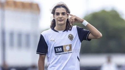 Santi del Río, una promesa que crece en Paterna