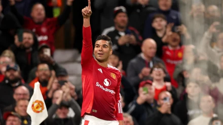 Casemiro celebra el gol del Manchester United al Athletic