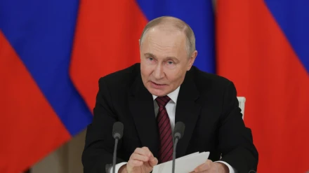 Vladímir Putin durante su comparecencia en la que propone a Ucrania establecer conversaciones en Estambul el 15 de mayo