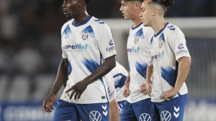 Diarra y Luismi Cruz, en un partido de la presente temporada.