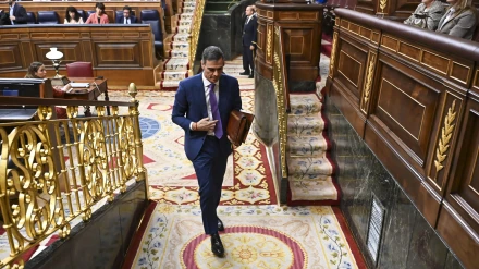 El presidente del Gobierno, Pedro Sánchez, tras intervenir en el pleno celebrado este miércoles en el Congreso, en el que ha informado del plan de defensa y del apagón masivo del 28 de abril