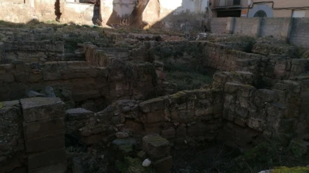 Restos en el solar de la calle Zarandia