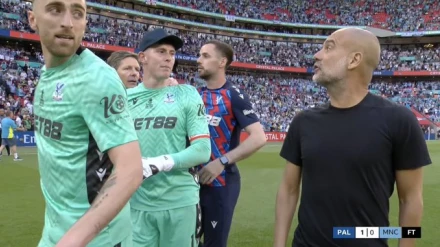 Guardiola se enfrenta al portero del Crystal Palace