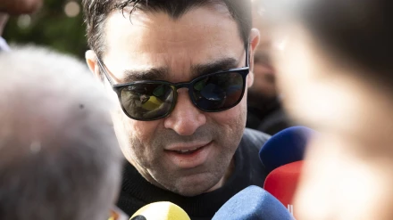 Deco, director deportivo del Barcelona, ante los medios de comunicación