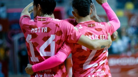 Darío y Motta, al terminar el partido