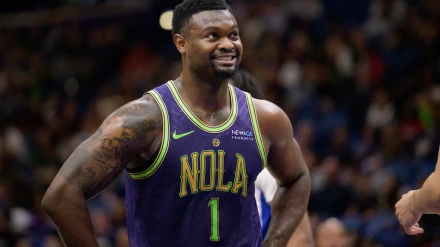 Zion Williamson durante un partido de los New Orleans Pelicans