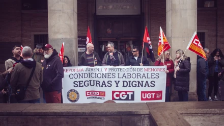 Protesta por la mejora de las condiciones de los trabajadores de los centros de menores