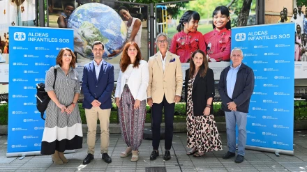 Presentación Exposición Aldeas Infantiles en Alameda Oviedo Santander