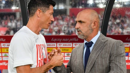 El seleccionador polaco ha presentado su dimisión tras su pelea con Lewandowski.