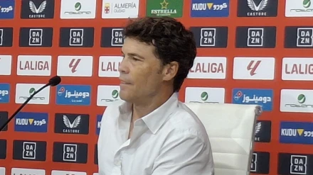 RUBI (ENTRENADOR DE LA UD ALMERÍA)