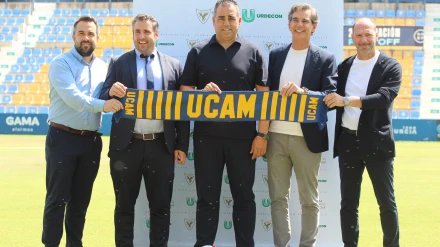 José Luis Mendoza anuncia la internacionalización de UCAM CF