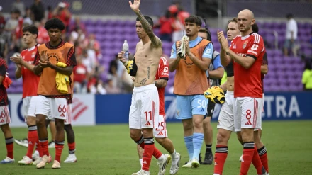 Los futbolistas del Benfica celebran el triunfo contra el Auckland City