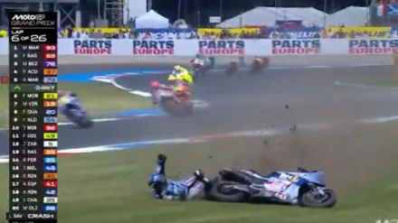 Caída de Álex Márquez, en el Gran Premio de Países Bajos